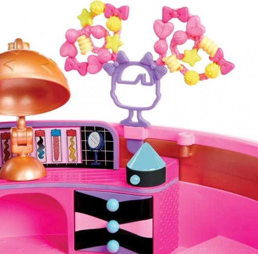 Accessori per lo styling e dettagli realistici