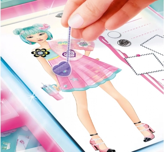 Progetta, decora e completa gli outfit