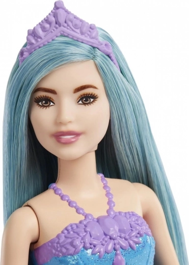 Lunghi capelli turchesi e tiara