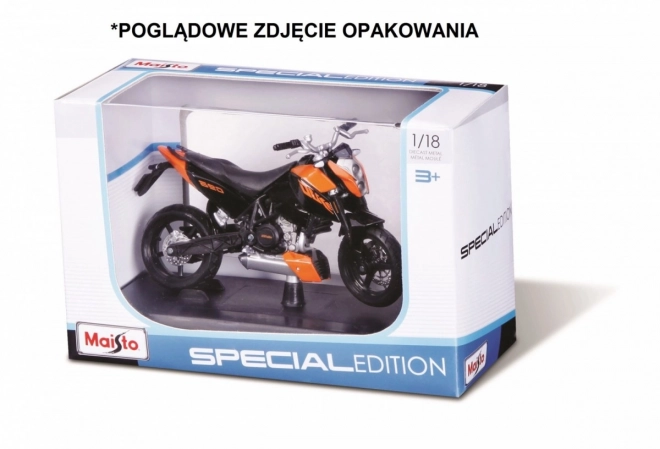 Modello motocicletta Suzuki GSX-R600 con supporto 1/18