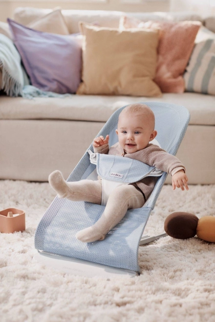 BABYBJORN - Sdraietta BALANCE SOFT MESH - grigio/bianco – Blu/bianco