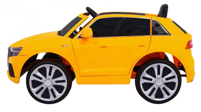 Audi Q8 Sollevatore per bambini batteria gialla + Telecomando + EVA + Partenza Lenta + MP3 USB + LED