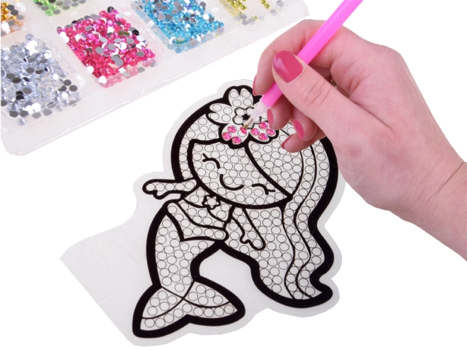Applicazione facile dei diamantini per un effetto perfetto
