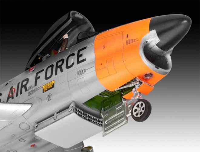 Modello aereo F-86D Dog Sabre in plastica 1/48