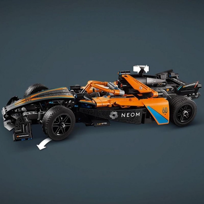 Auto da corsa NEOM McLaren Formula E LEGO® Technic