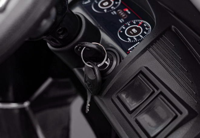 Macchina Elettrica per Bambini Audi R8 con Telecomando