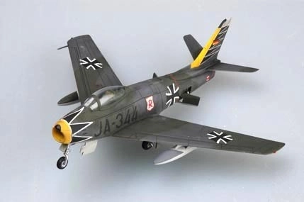 Modellino plastico F-86 Sabre