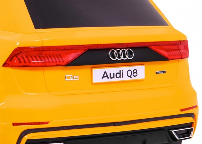 Audi Q8 Sollevatore per bambini batteria gialla + Telecomando + EVA + Partenza Lenta + MP3 USB + LED