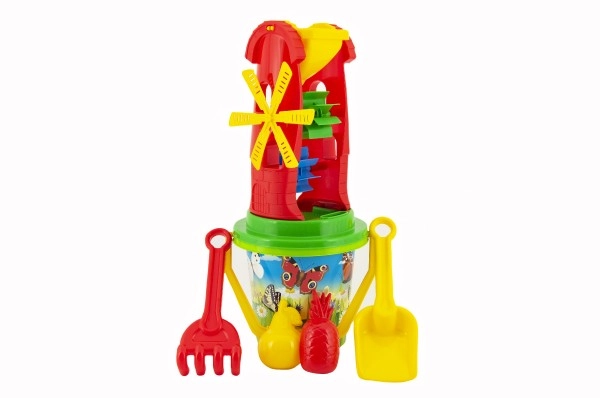 Set completo di attrezzi e formine
