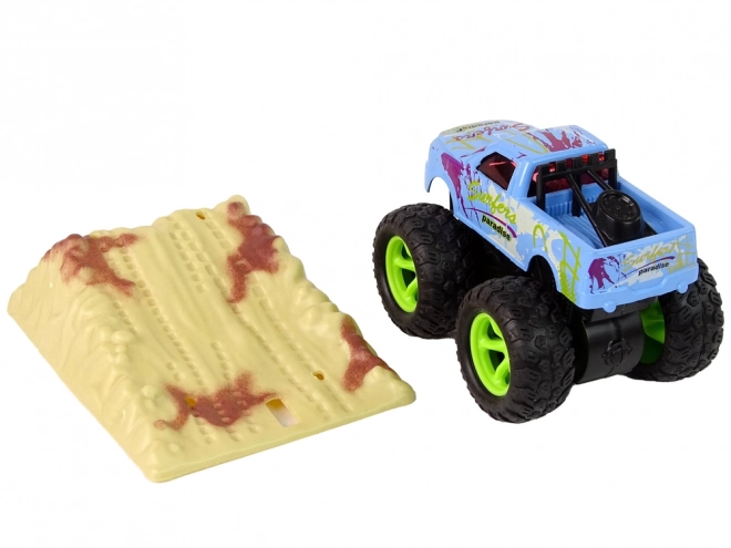 Macchina giocattolo Monster Truck con gomme in gomma e rampa