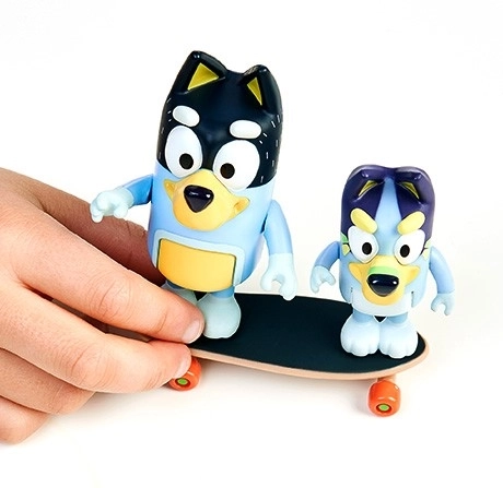 Bluey Figurine 2pak Skateboarding
