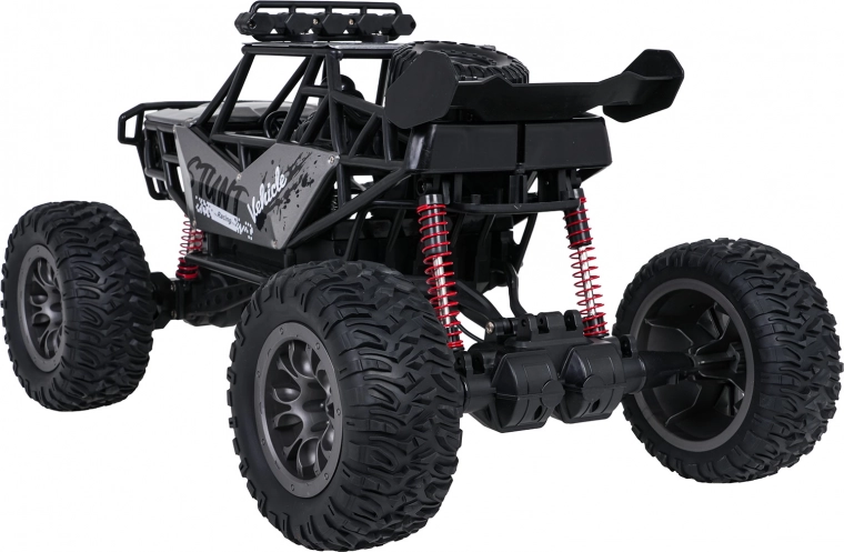 Trazione 4x4 e sospensioni alte per l’off-road