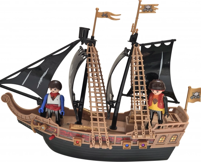 Nave pirata con personaggi ed effetti luminosi e sonori 30 cm