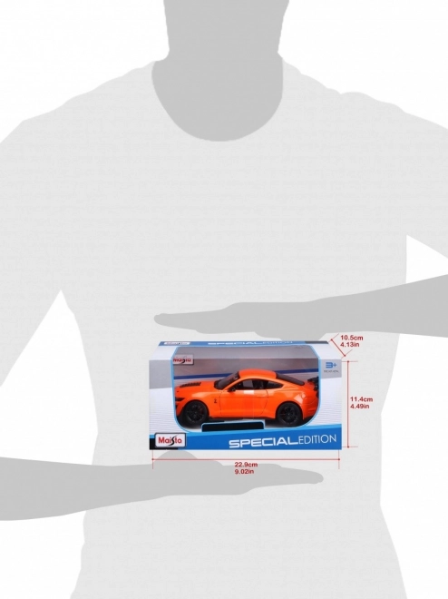 Modello in scala Mustang Shelby GT500 2020 arancione 1:24