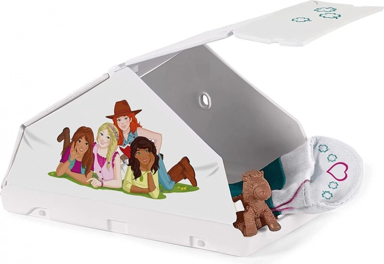 Adorabile cavallino di peluche come compagno