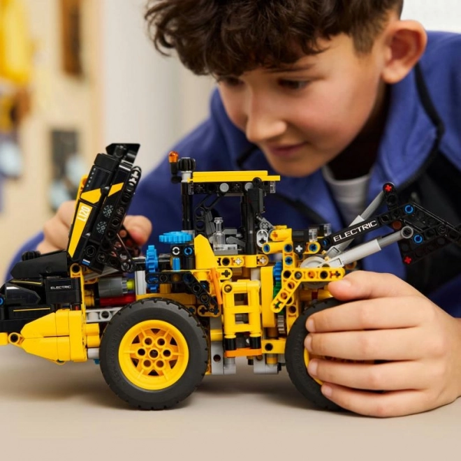Caricatore Volvo L120 Elettrico LEGO Technic