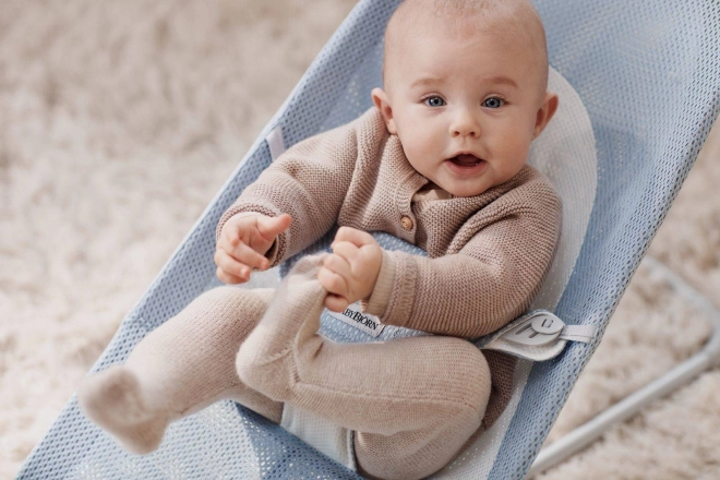 BABYBJORN - Sdraietta BALANCE SOFT MESH - grigio/bianco – Blu/bianco