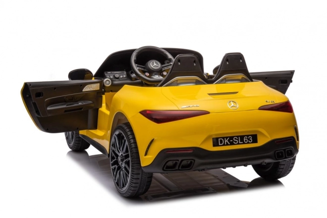 Auto a batteria Mercedes AMG SL63 giallo verniciato