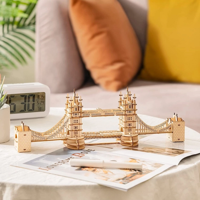 Puzzle in legno 3D Tower Bridge illuminato