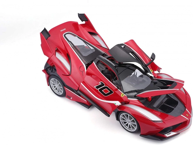 Bburago Ferrari FXX K in scala 1:18 rossa