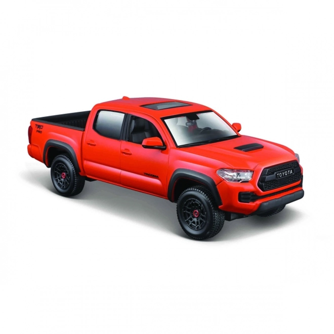 Modello Toyota Tacoma TRD arancione in scala 1:24