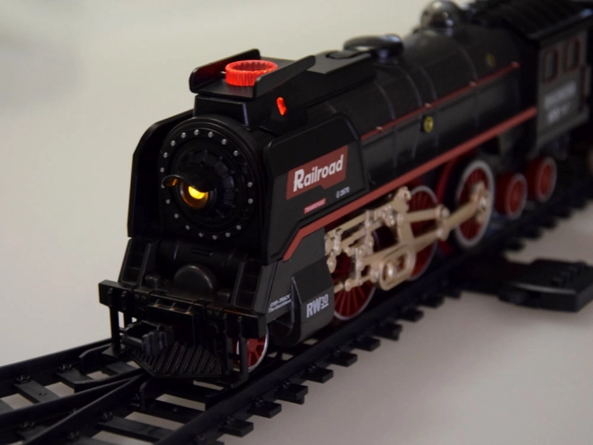 Grande trenino elettrico con locomotiva fumante