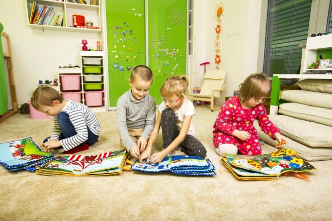 Libro interattivo per bambini Quiet Book, Cane