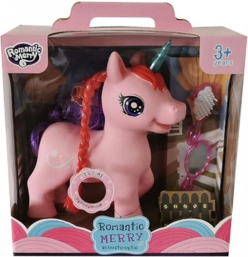 Canta ed emette suoni allegri