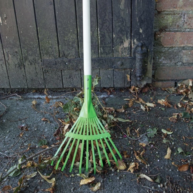 Rastrello da giardino verde per bambini