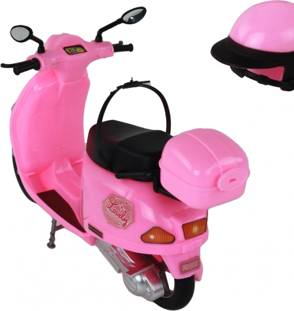Scooter rosa con testa del manubrio girevole