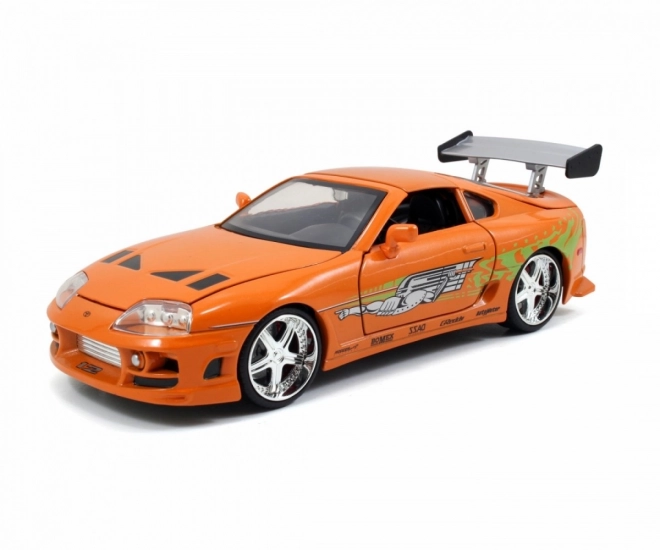 Auto 1995 Toyota Supra 1:24 con figura Brian O’Conner