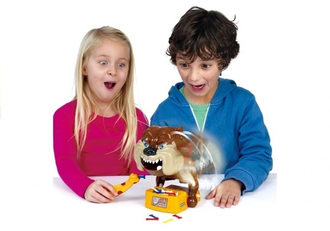 Gioco di destrezza Bulldog Malvagio