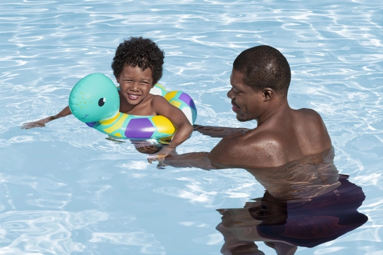 Sostegno sicuro in piscina