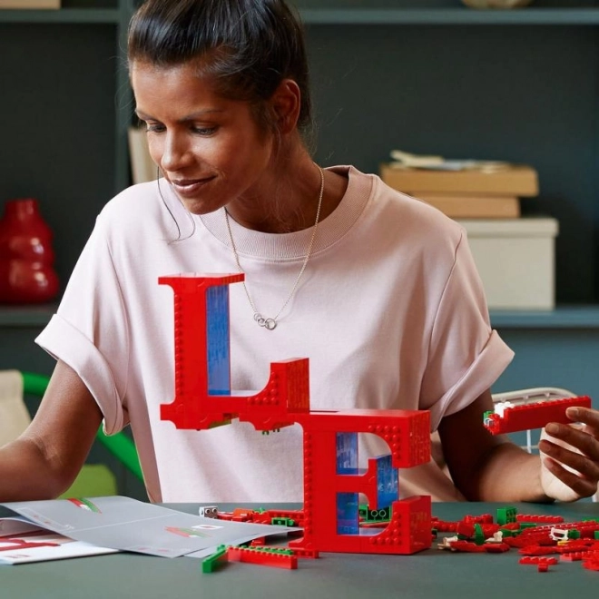 Scultura d'amore LEGO Art