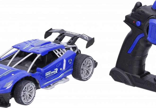 Auto da corsa RC con effetto fumo
