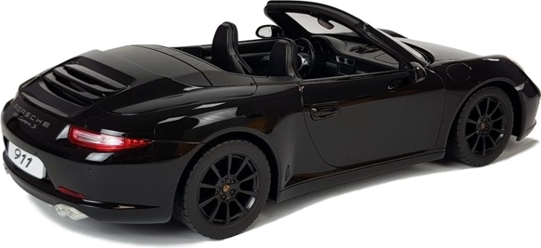 Design realistico con licenza Porsche