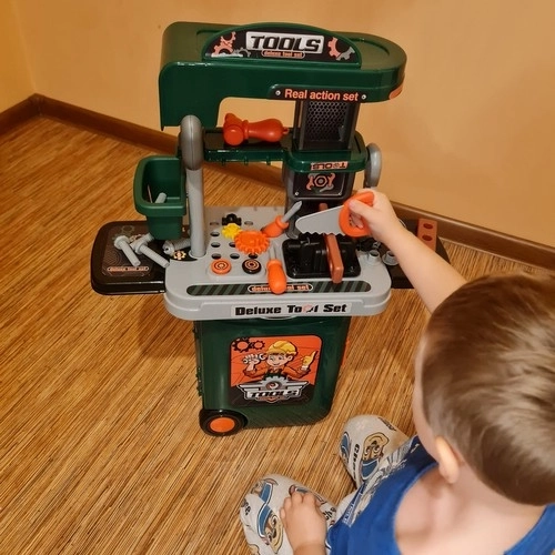 Officina giocattolo con valigia per bambini