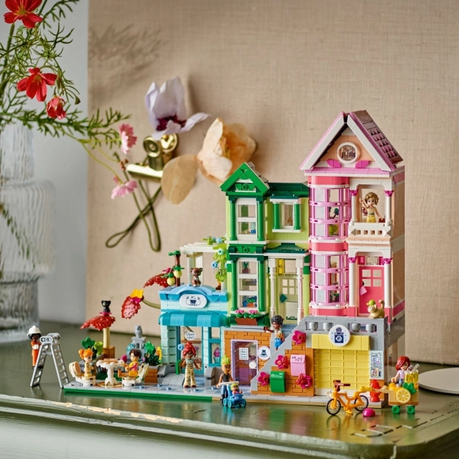 Appartamenti e negozi LEGO Friends a Heartlake City