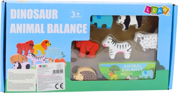 Gioco Montessori con animali in legno