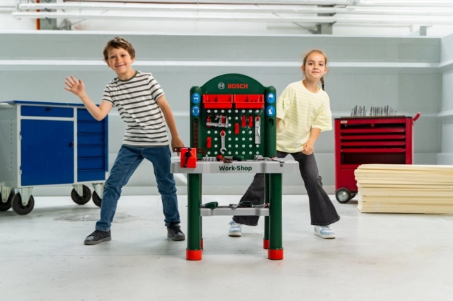 Banco da lavoro per bambini a 82 pezzi BOSCH
