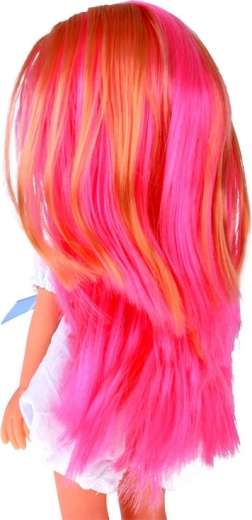 Capelli lunghi e pettinabili per acconciature infinite