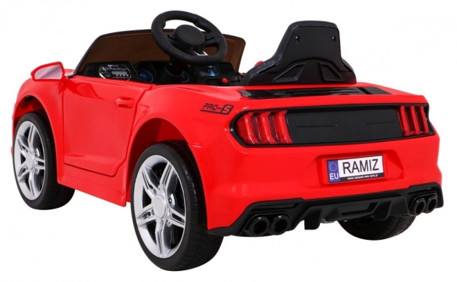 GT Auto sportivo a batteria per bambini Rosso + telecomando + avviamento lento + portabagagli + MP3 LED