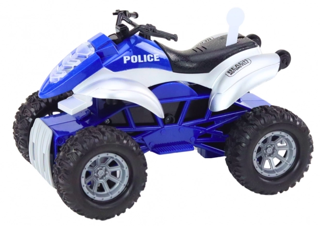 Quad della polizia con rimorchio e motoscafo