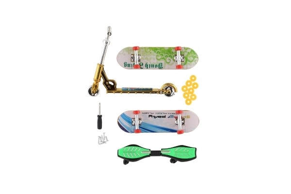 Set mini skateboard con accessori