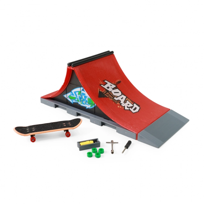 Rampa skatepark per skateboard o fingerboard