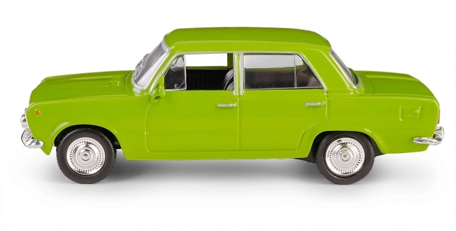 Auto d'epoca Fiat 125p verde