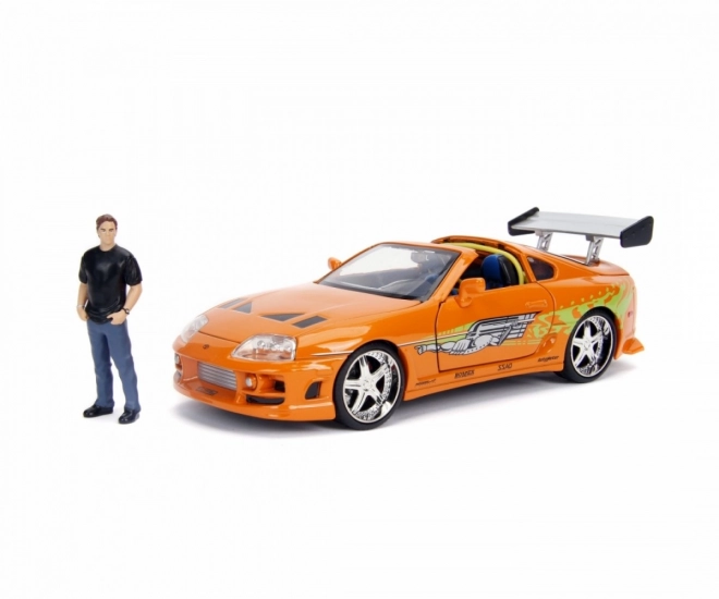 Auto 1995 Toyota Supra 1:24 con figura Brian O’Conner