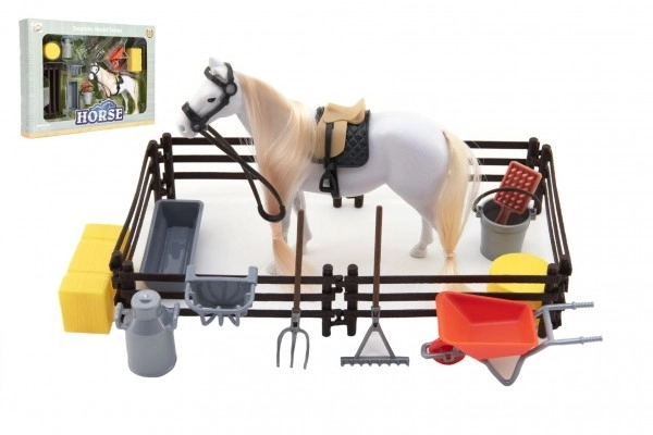 Cavallo da pettinare bianco con accessori e recinto