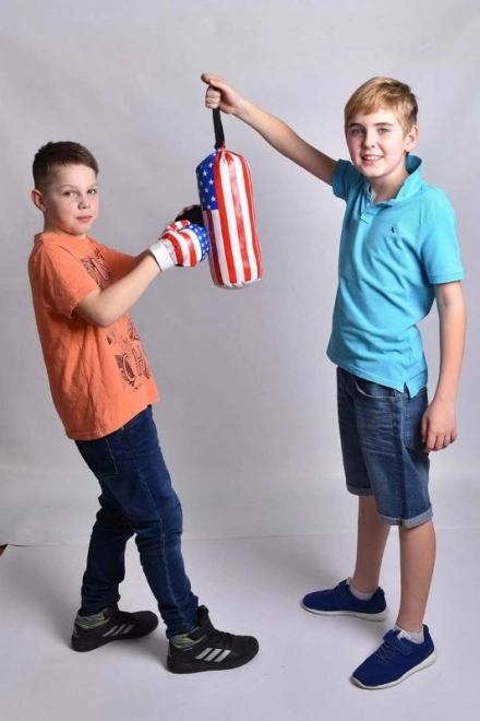 Sacco da boxe e guantoni