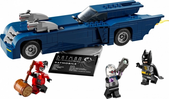 Batman e Batmobile contro Harley Quinn e Mr. Freeze